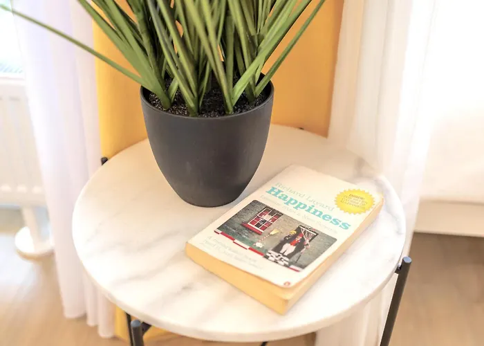Apartament Yellow - Balcony, Free Parking, By Gravity Praga