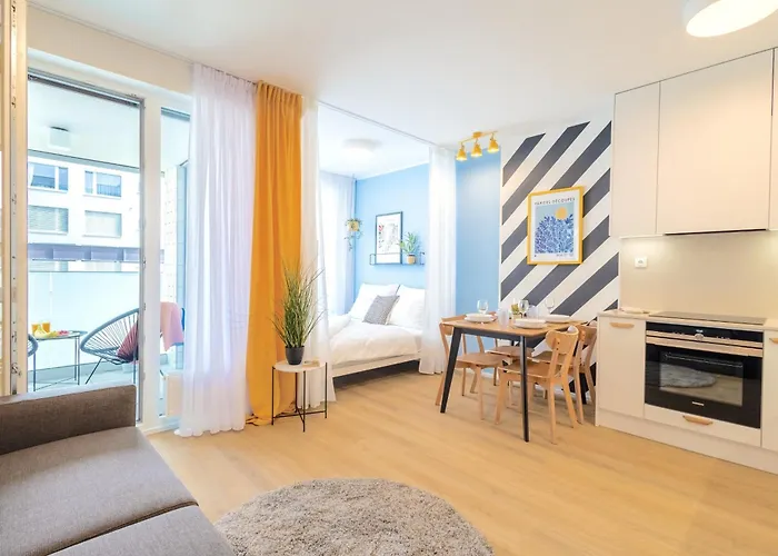 Yellow - Balcony, Free Parking, By Gravity Prag
